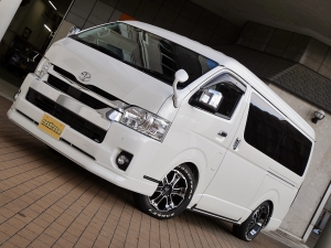 ハイエースワゴンハイエースワゴン　4WD
