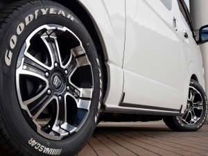ハイエースワゴンハイエースワゴン　4WD