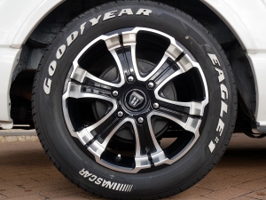 ハイエースワゴンハイエースワゴン　4WD