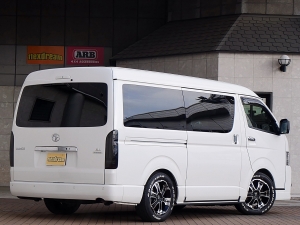 ハイエースワゴンハイエースワゴン　4WD