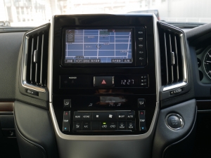 ランクル２００後期型　リフトアップ
