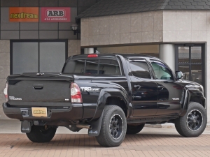 タコマ新車並行　2014年モデル