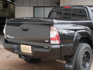 タコマ新車並行　2014年モデル