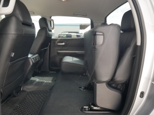 タンドラ新車並行　2018年モデル　リフトアップ