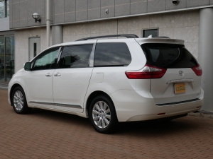シエナ新車並行　2015年モデル　最上級グレード