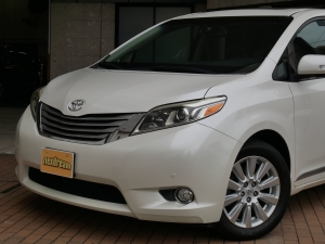 シエナ新車並行　2015年モデル　最上級グレード