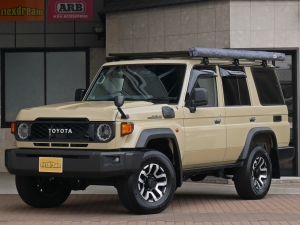ランクル70 再再販70　ARB4x4カスタム　人気のベージュ