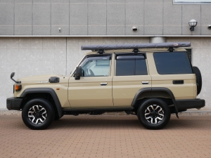 ランクル７０再再販70　ARB4x4カスタム　人気のベージュ