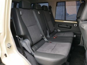 ランクル７０再再販70　ARB4x4カスタム　人気のベージュ