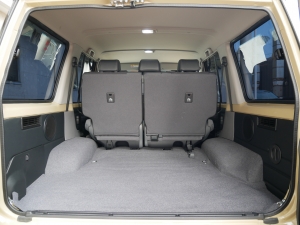 ランクル７０再再販70　ARB4x4カスタム　人気のベージュ