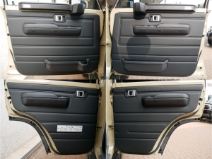 ランクル７０再再販70　ARB4x4カスタム　人気のベージュ