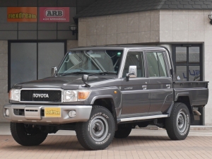 ランクル70 希少カラー　低走行　TOYOTAロゴグリル