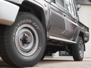ランクル７０希少カラー　低走行　TOYOTAロゴグリル