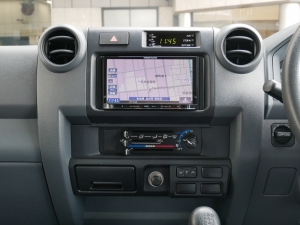 ランクル７０希少カラー　低走行　TOYOTAロゴグリル