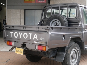 ランクル７０希少カラー　低走行　TOYOTAロゴグリル