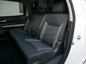 タンドラ新車並行　2019年モデル　ハードシャル