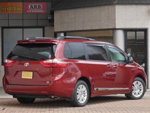 シエナ新車並行　2017年モデル　8速AT