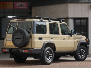 ランクル７０再再販70　ARB4x4カスタム