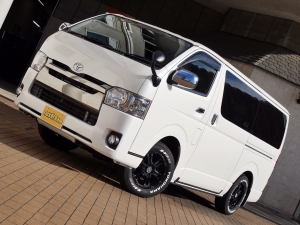 ハイエースバンディーゼル4WD　ベッド付き　車中泊