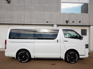 ハイエースバンディーゼル4WD　ベッド付き　車中泊