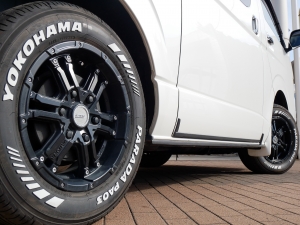 ハイエースバンディーゼル4WD　ベッド付き　車中泊