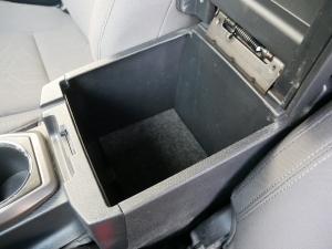 タコマ新車並行　2019年モデル　リフトアップ