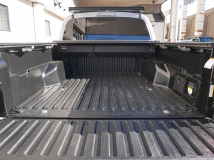 タコマ新車並行　2019年モデル　リフトアップ