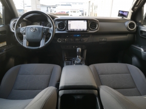タコマ新車並行　2019年モデル　リフトアップ