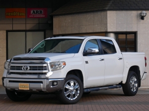 タンドラ新車並行　2015年モデル　最上級グレード