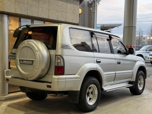 ランクルプラド95系TZ　8人乗り　ノーマル車　サンルーフ