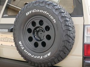 ランクルプラド95系最終型　丸目　ナロー　ベージュ　FD-classic