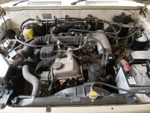 ランクルプラド95系最終型　丸目　ナロー　ベージュ　FD-classic