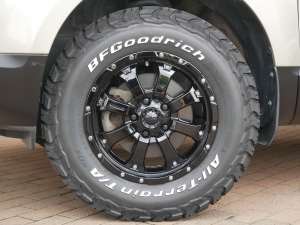 デリカＤ５低走行　ゴールド　MKW　BFグットリッチ