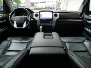 タンドラ新車並行　２０１４年モデル　ＬＥＤヘッドランプ