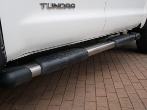 タンドラ新車並行　２０１４年モデル　ＬＥＤヘッドランプ