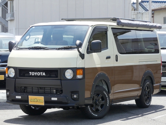 ハイエースＶディーゼル4WD　丸目カスタム　ネオクラシック