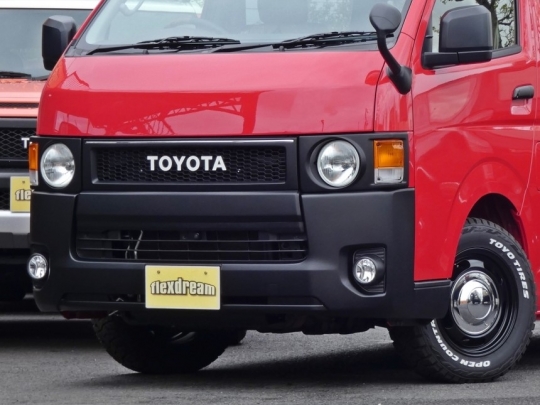 ハイエースＶディーゼル4WD　丸目カスタム　ネオクラシック