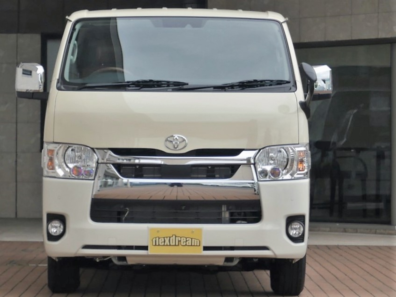 ハイエースバン 特設カラーライトイエロー 安全装備付き 新車 中古車 フレックス ドリーム
