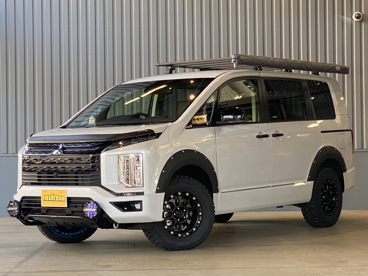 デリカ　Ｄ：５　４ＷＤ
