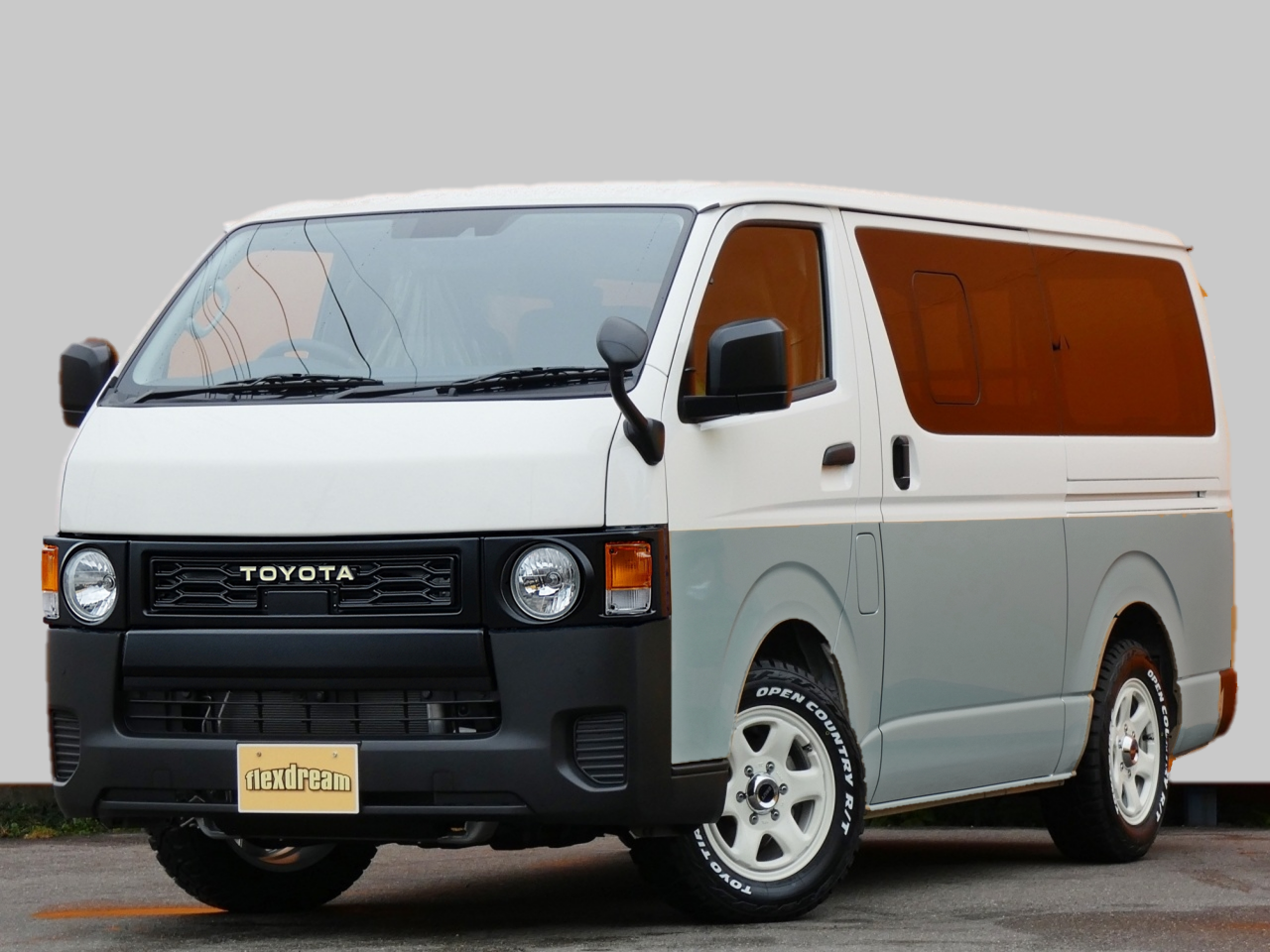 ハイエースバン　２ＷＤ