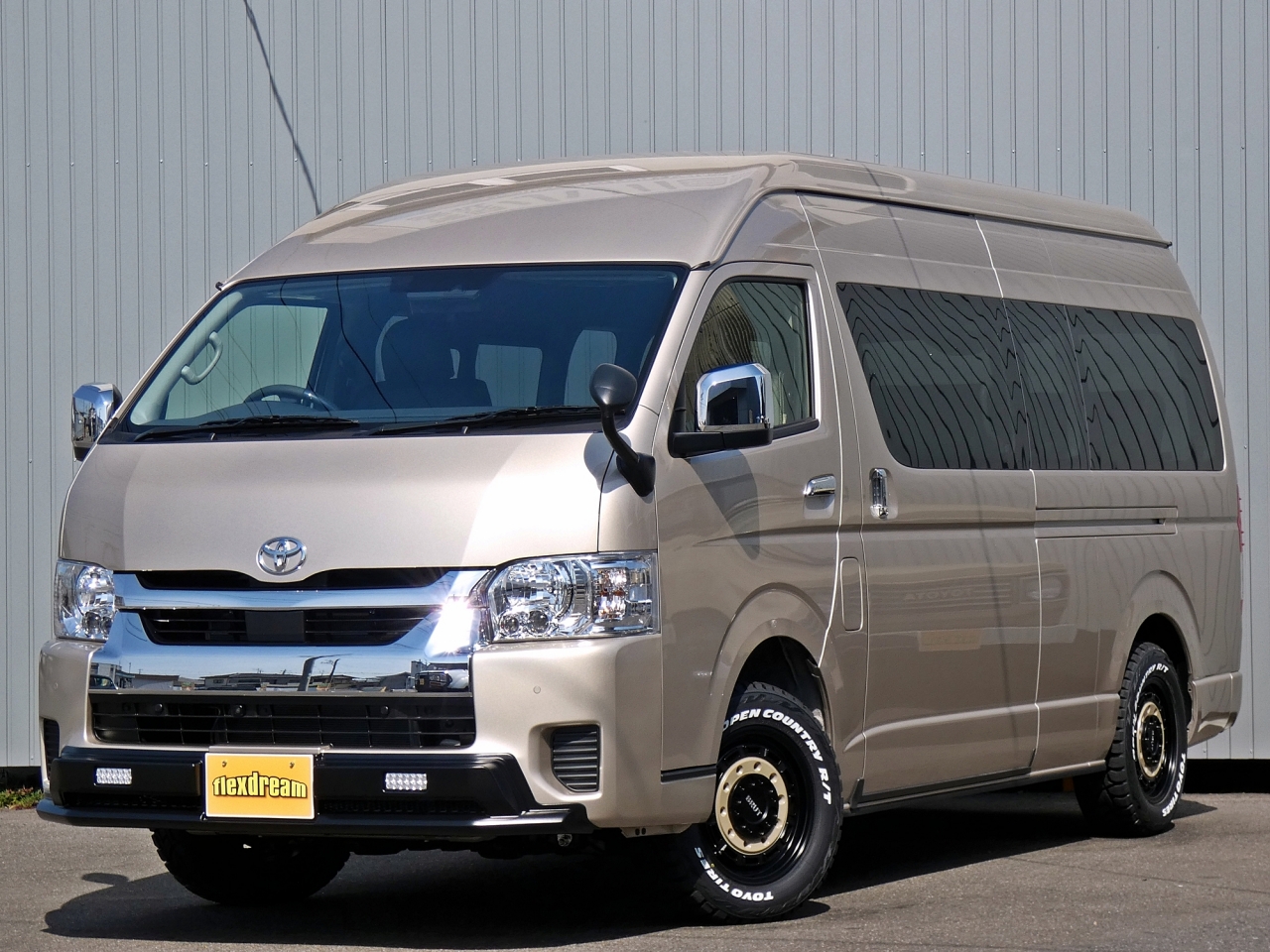ハイエースワゴン　４ＷＤ