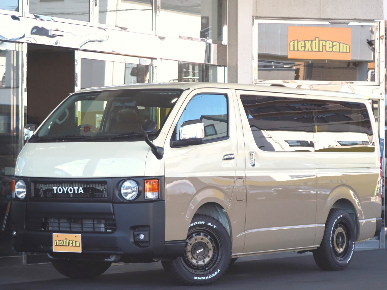 ハイエースバン　２ＷＤ