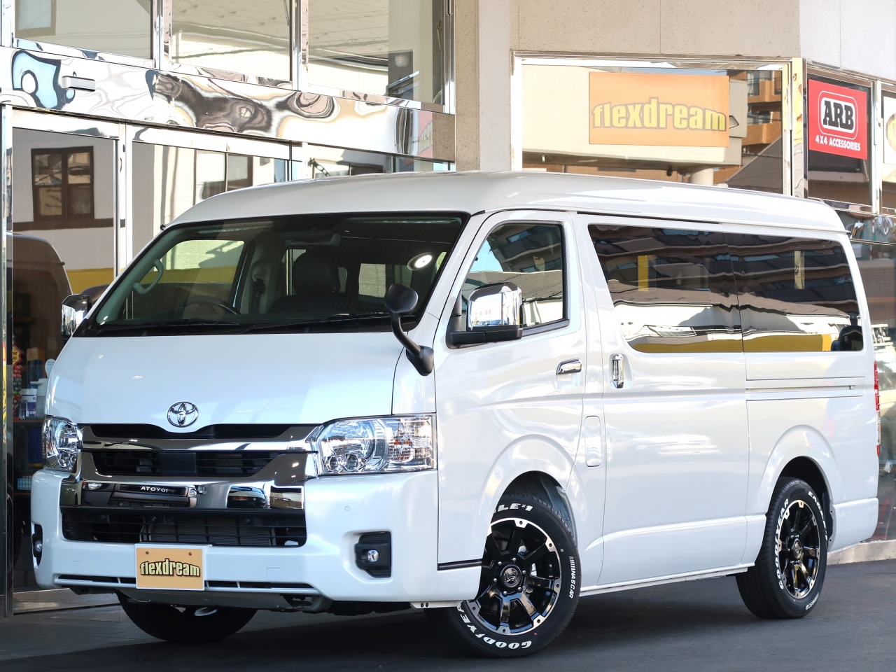ハイエースワゴン　２ＷＤ