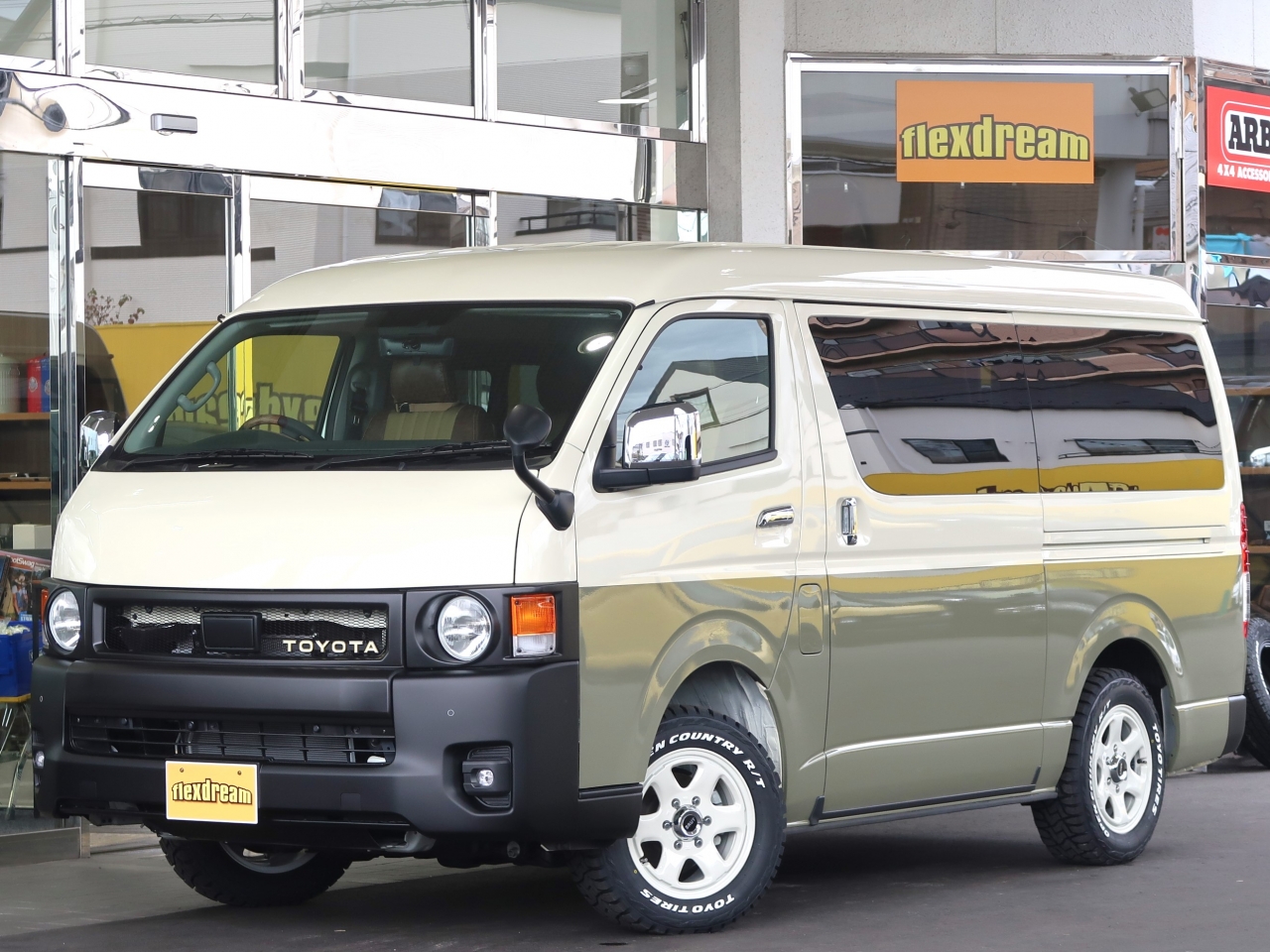 ハイエースワゴン　４ＷＤ