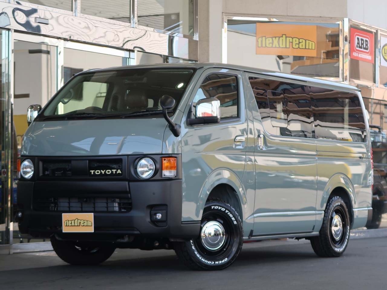 ハイエースバン　４ＷＤ