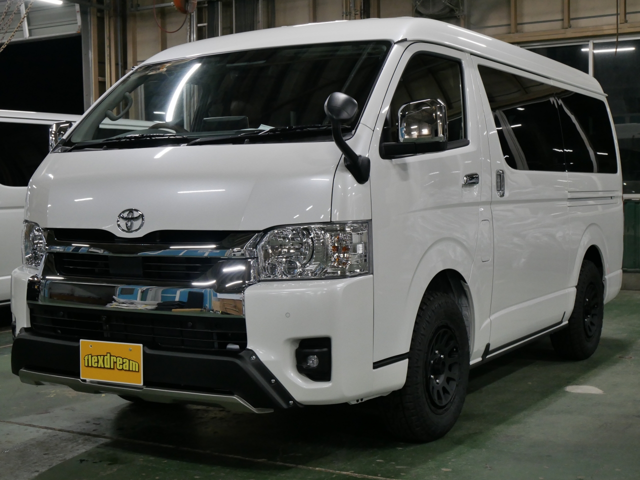 ハイエースワゴン　４ＷＤ