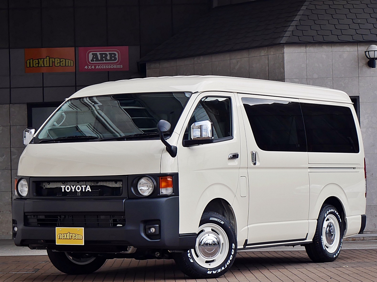 ハイエースバン　４ＷＤ