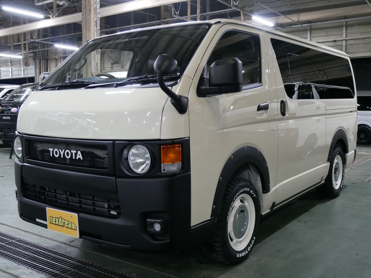 ハイエースバン　４ＷＤ