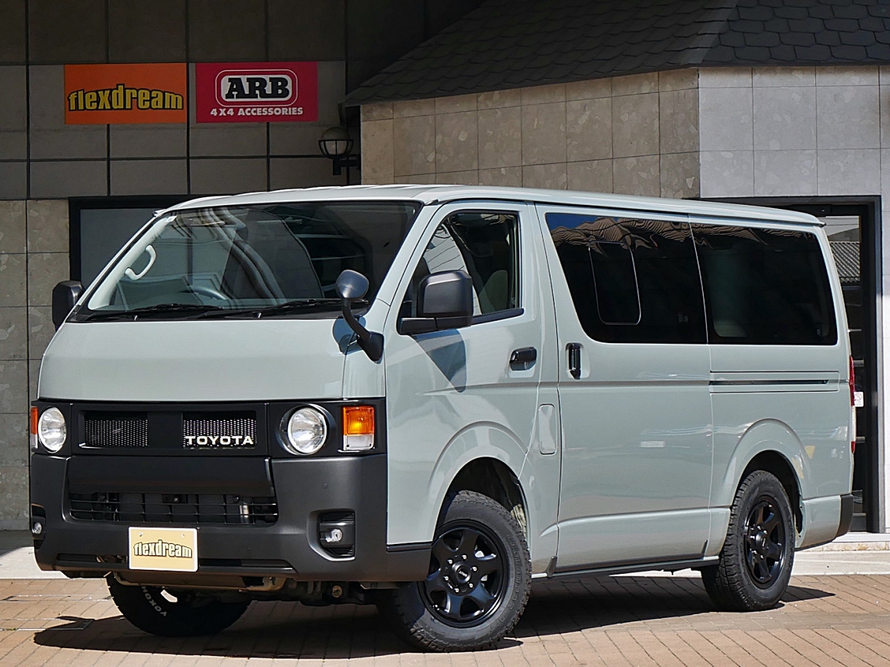 ハイエースバン　４ＷＤ