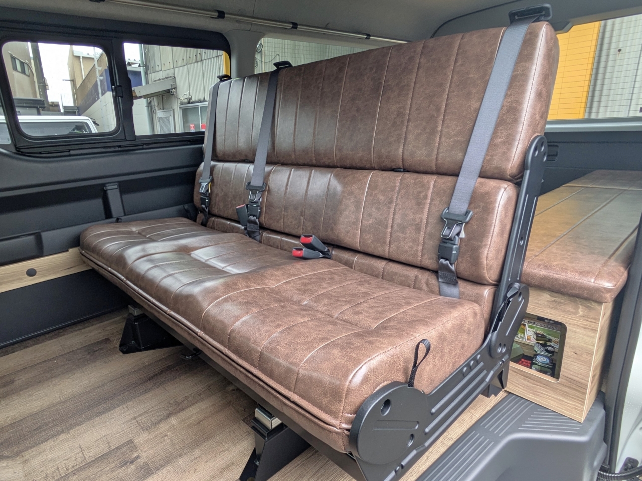 ハイエースワゴン　４ＷＤ　CW1399